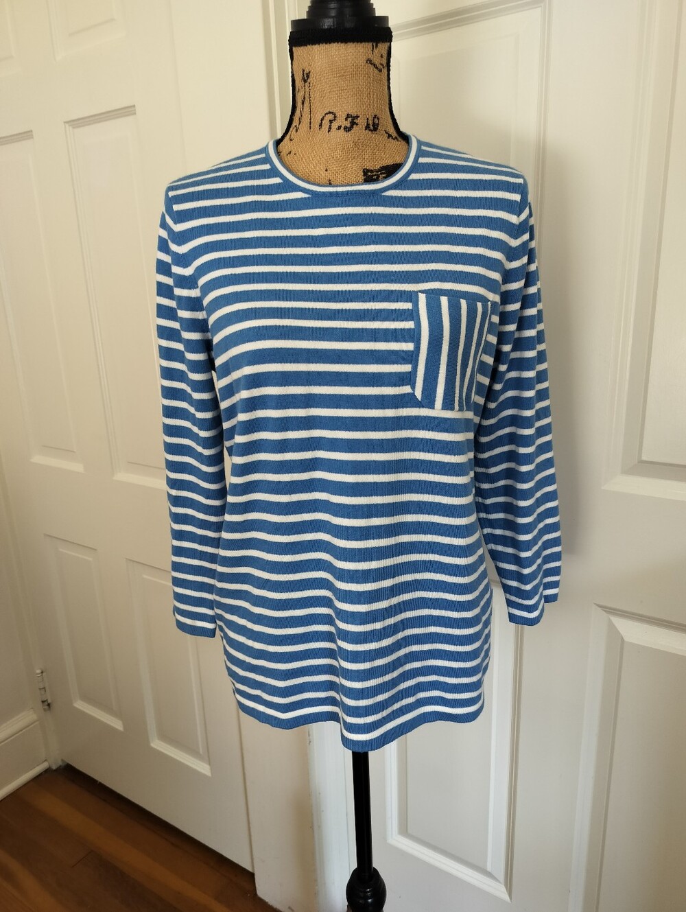 J. McLaughlin Blue and White Striped Crewneck Sweater Size M